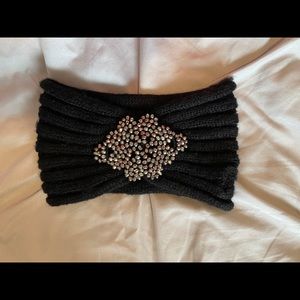 Super cute Black and Rhinestone headband!